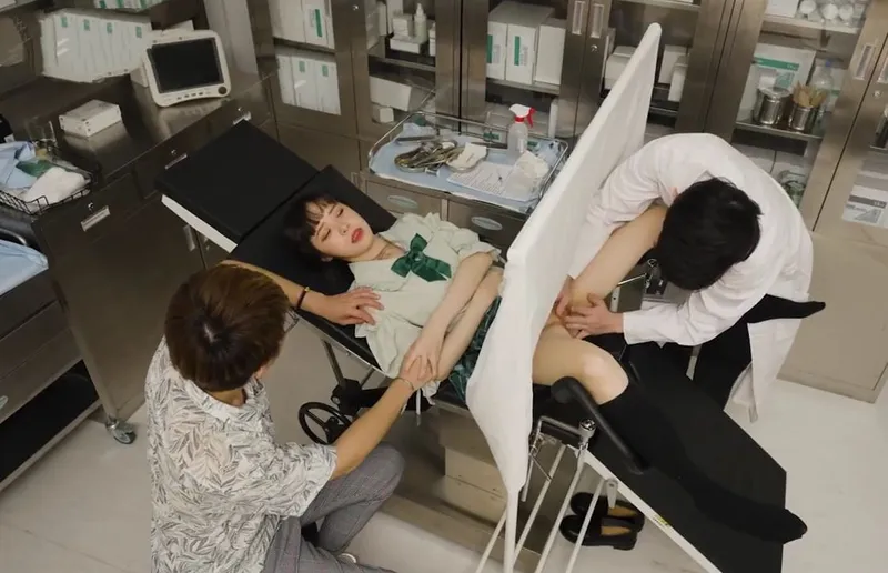 Bé sinh viên bướm hồng hào cực phẩm lần nào chịch cũng hành hạ em run chân tê bướm
